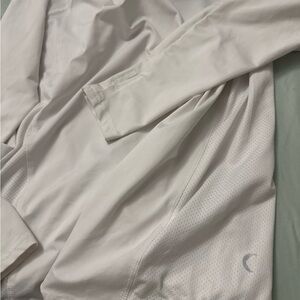 ZYIA White Lightweight vo2 max long sleeve